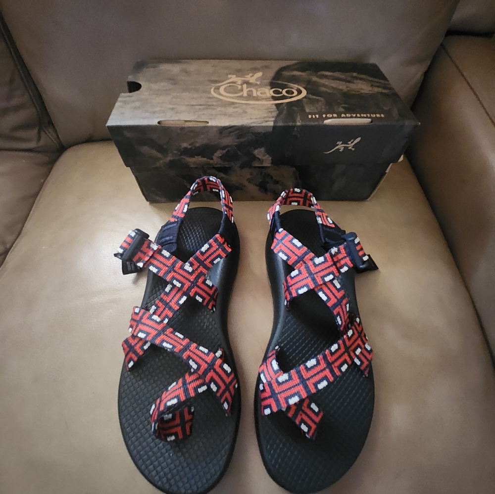 Chaco Z2 Sandals womens size 7 NEW IN BOX